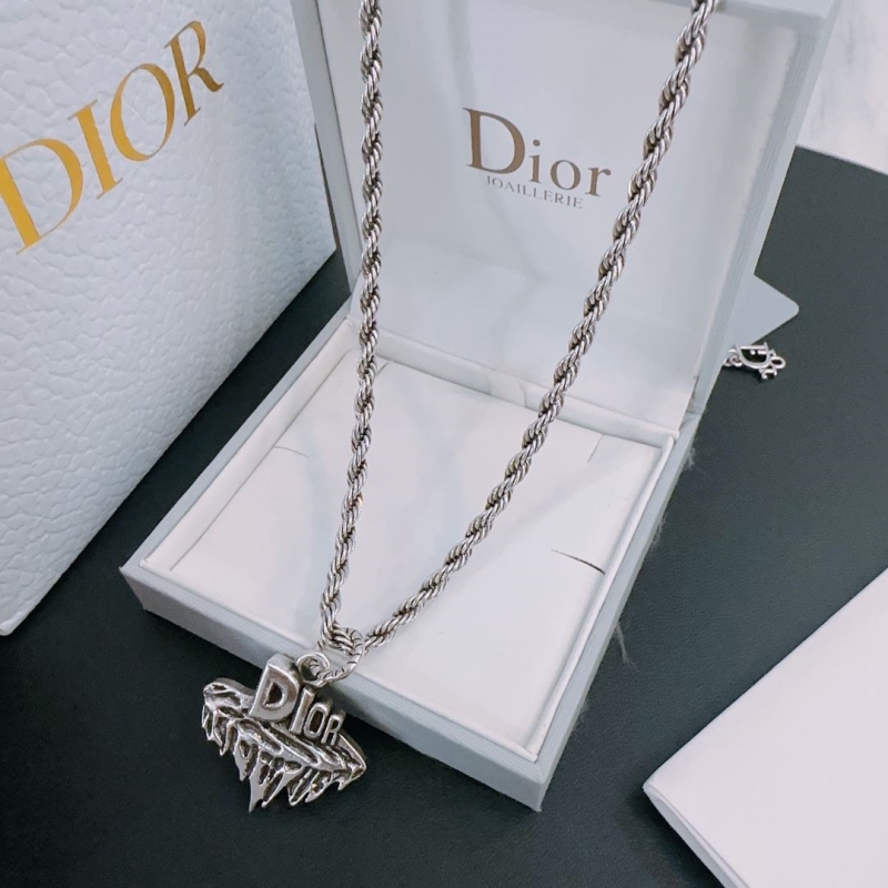 chr1st1an D10r necklaces